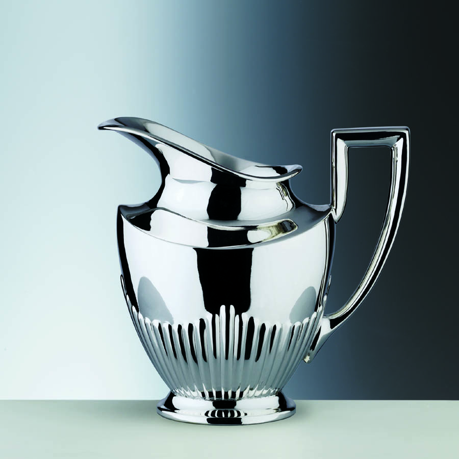 Strieborná konvička