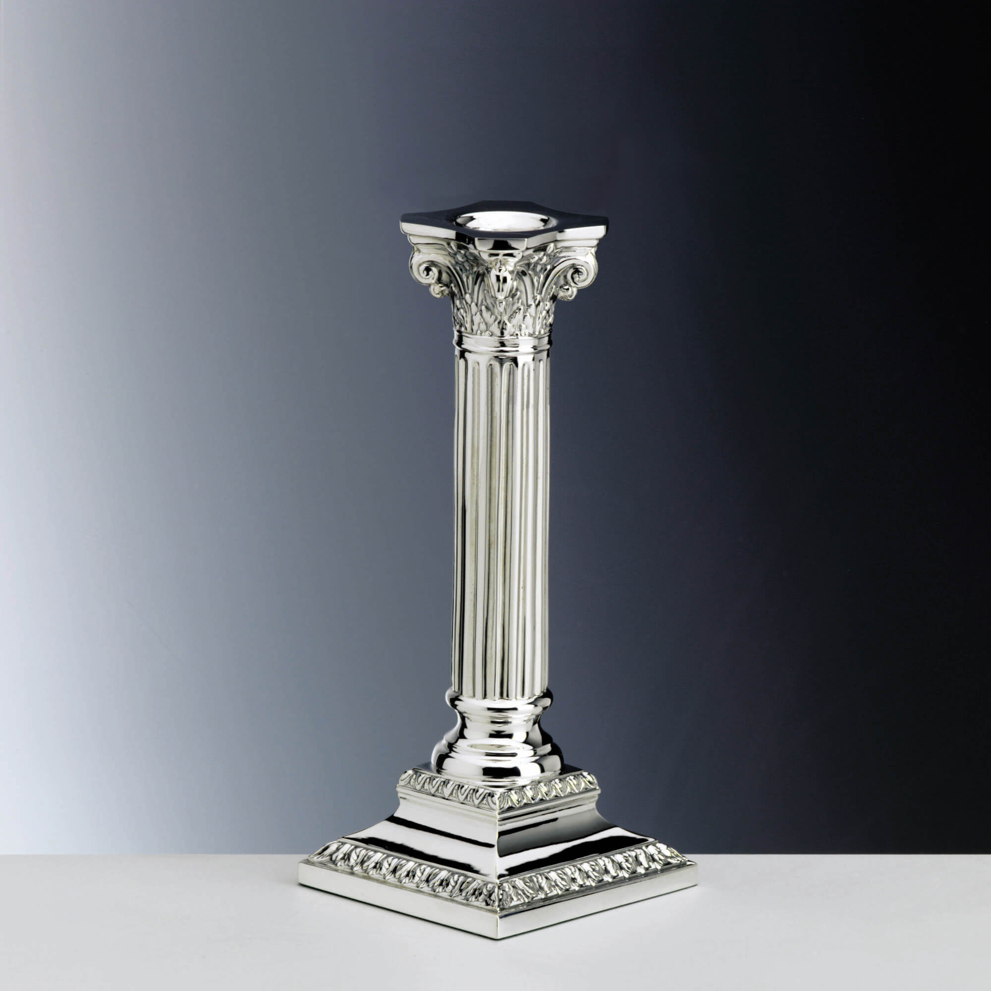 Strieborný svietnik Empire 20 cm